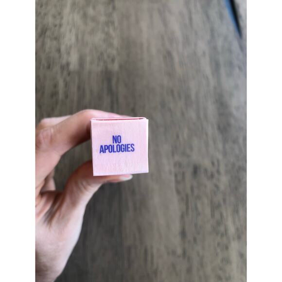 Jeffree Star Supreme Gloss in No Apologies - Picture 5 of 8